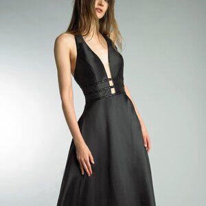 Basix Black Label Satin Evening Gown Open Back and Ruched Details SZ 6/8 NEW!